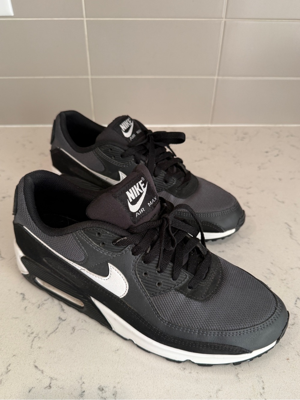 Nike Air Max 90 Black Gray Mens Size 10.5